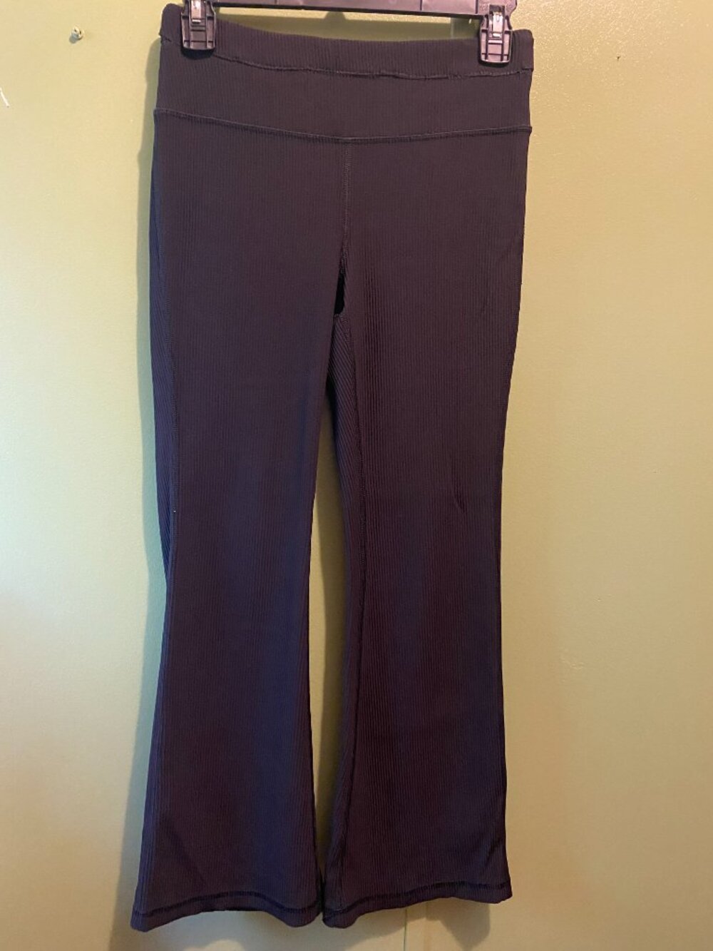 Athleta Elation Rib Flare Pants Black High Rise Ribbed Yoga Women M 163 - Picture 4 of 9